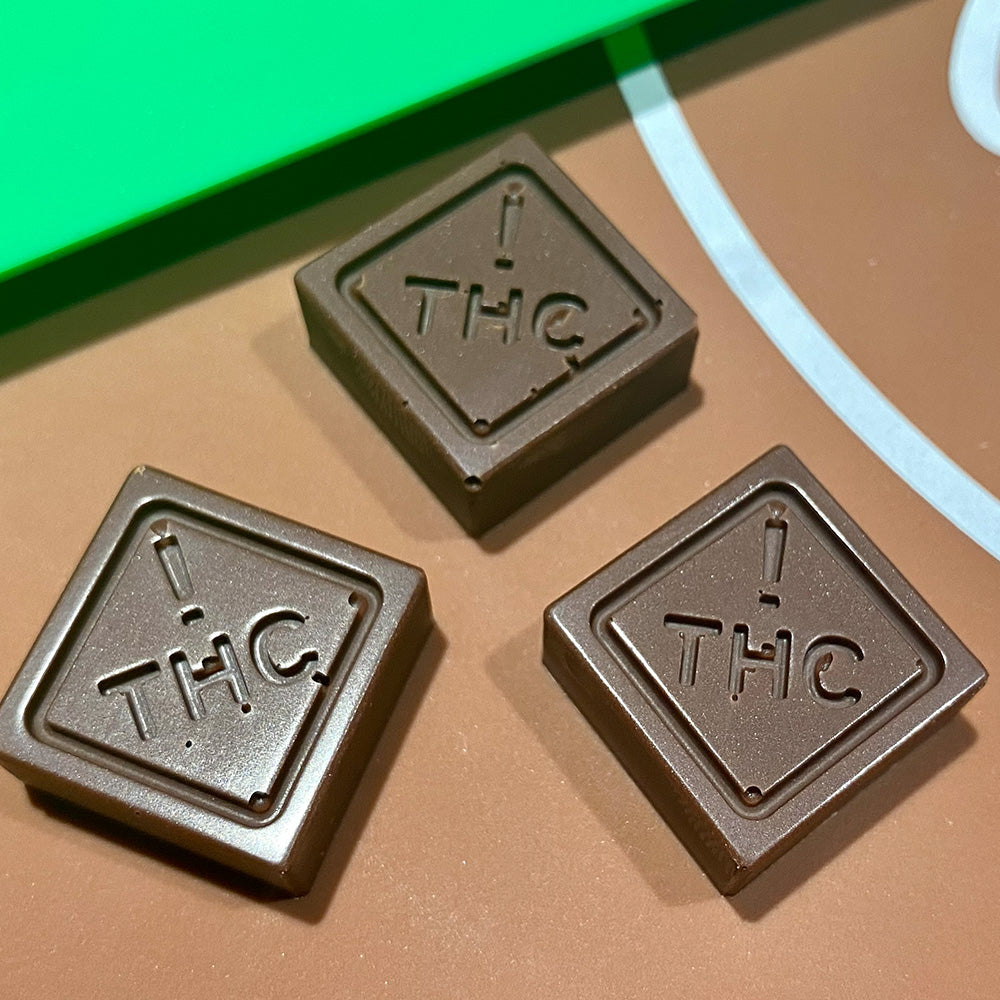 Mini cube with caution sign logo candy