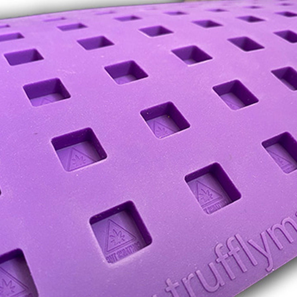 Mini rounded square with logo detail