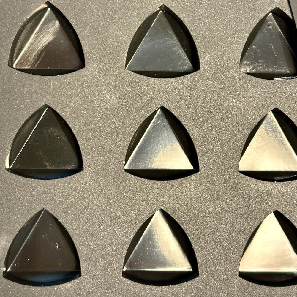 Rounded Triangle 80