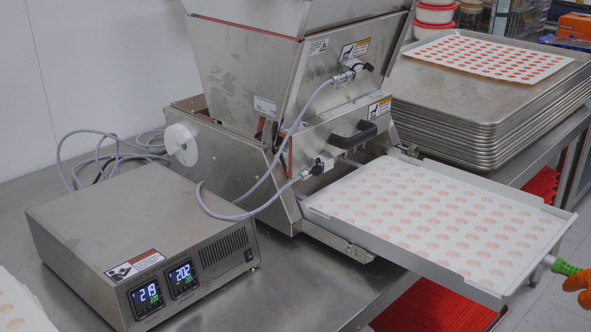 *BUNDLE DEAL*  XL Universal Depositor + 30 Molds